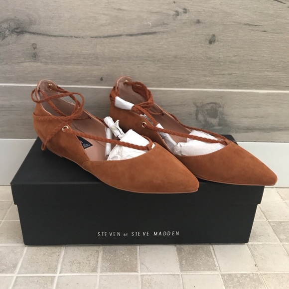 Steve Madden Gemma Suede Lace-Up Flats - Picture 2 of 3